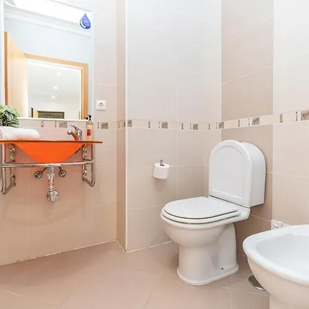 Marisol Apartment, Mato Santo Espirito *